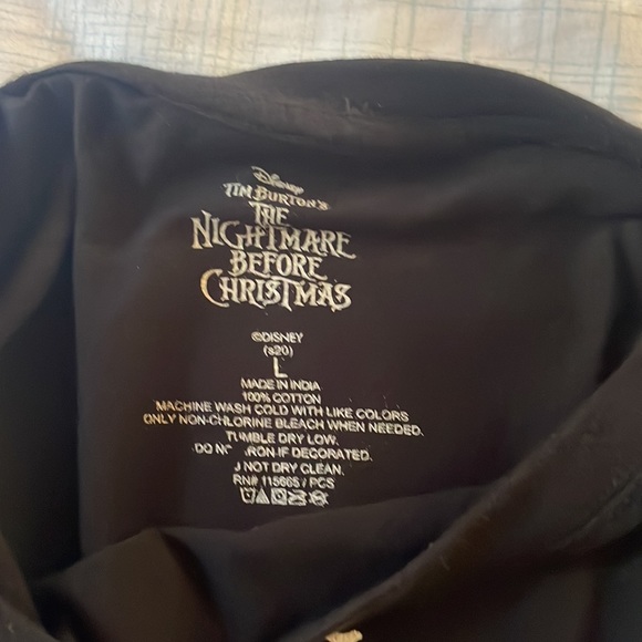 Nightmare Before Christmas long sleeve - Picture 3 of 3